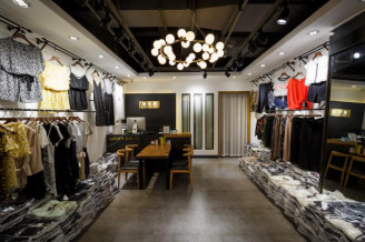 四季青意法服飾城革新零售模式，千店同啟夜間零售新篇章